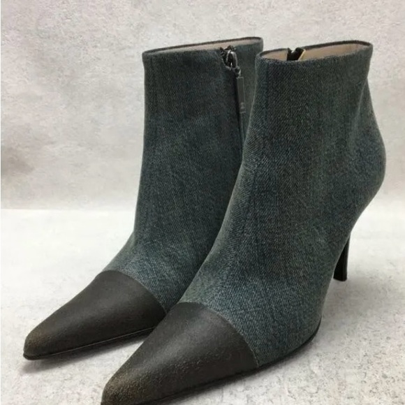 CHANEL Vintage Wash denim & leather heel high cut short boots EU 9 38 US - Picture 13 of 14
